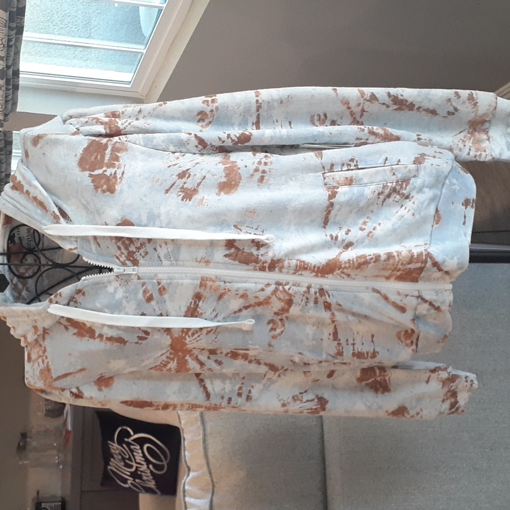 NWT StudioLuxe by Kensie Jeans Hoodie